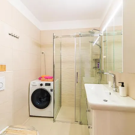Flexible Selfcheckins 40 - Zagreb - Parking - Big Loggia - New - 2 Beedroms Apartment Exterior photo