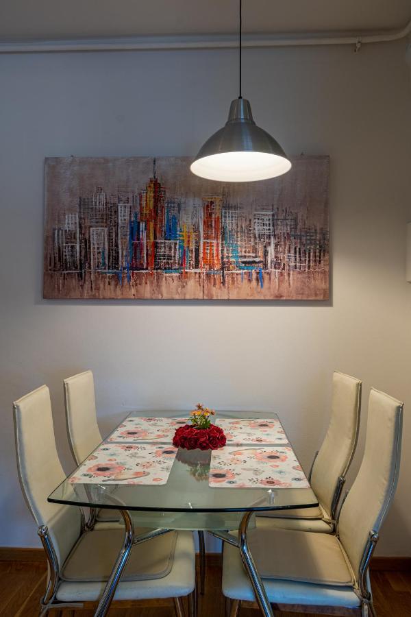 Apartman Flexible Selfcheckins 40 - - Parking - Big Loggia - New - 2 Beedroms *