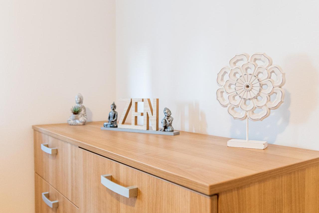 Flexible Selfcheckins 40 - - Parking - Big Loggia - New - 2 Beedroms Apartman *